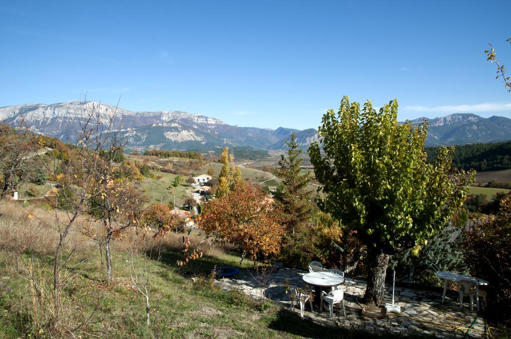 Montmaur-en-Diois La Grange D'Agnes Bed & Breakfast エクステリア 写真