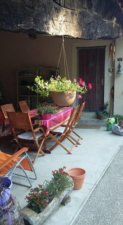Montmaur-en-Diois La Grange D'Agnes Bed & Breakfast エクステリア 写真
